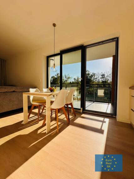 Prenájom nového 2 izb. bytu s veľkou terasou, projekt Panoráma