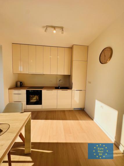 Prenájom nového 2 izb. bytu s veľkou terasou, projekt Panoráma