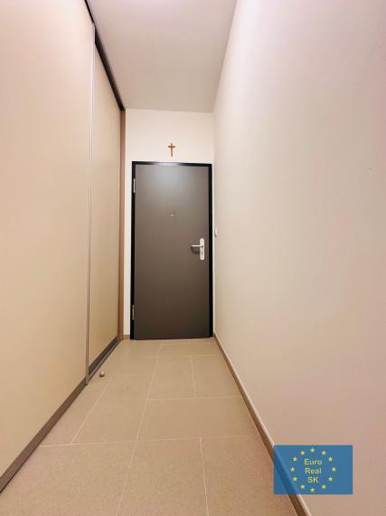 Prenájom nového 2 izb. bytu s veľkou terasou, projekt Panoráma