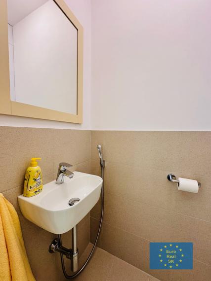 Prenájom nového 2 izb. bytu s veľkou terasou, projekt Panoráma