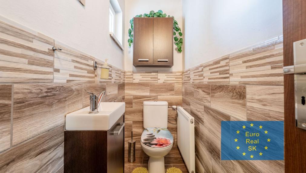 Ponúkam na predaj samostatne stojací rodinný dom košice - Krásna.