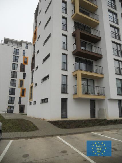 Na prenájom  2izb.byt, v novostavbe, zariadený, s parkovaním
