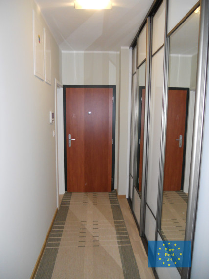 Ponuka 1izb.byt s parkovaním, Košice–JUH, Šafranová záhrada, Vojvodská ul.