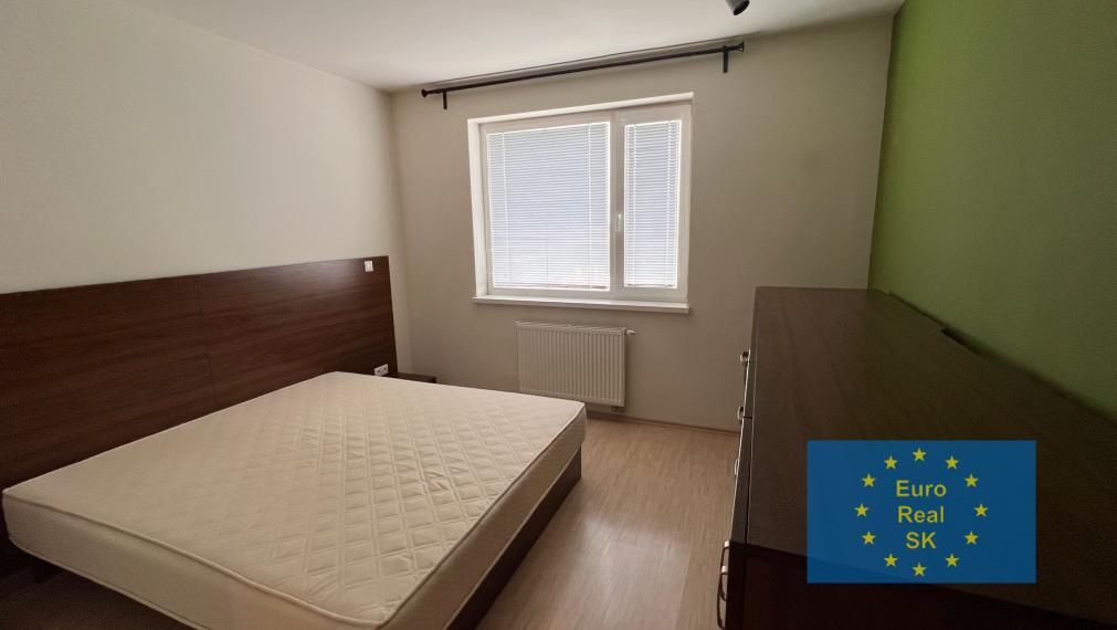 Prenájom 2 izb bytu v Bratislave - Petržalka, projekt Tatrapanonia, zariadený