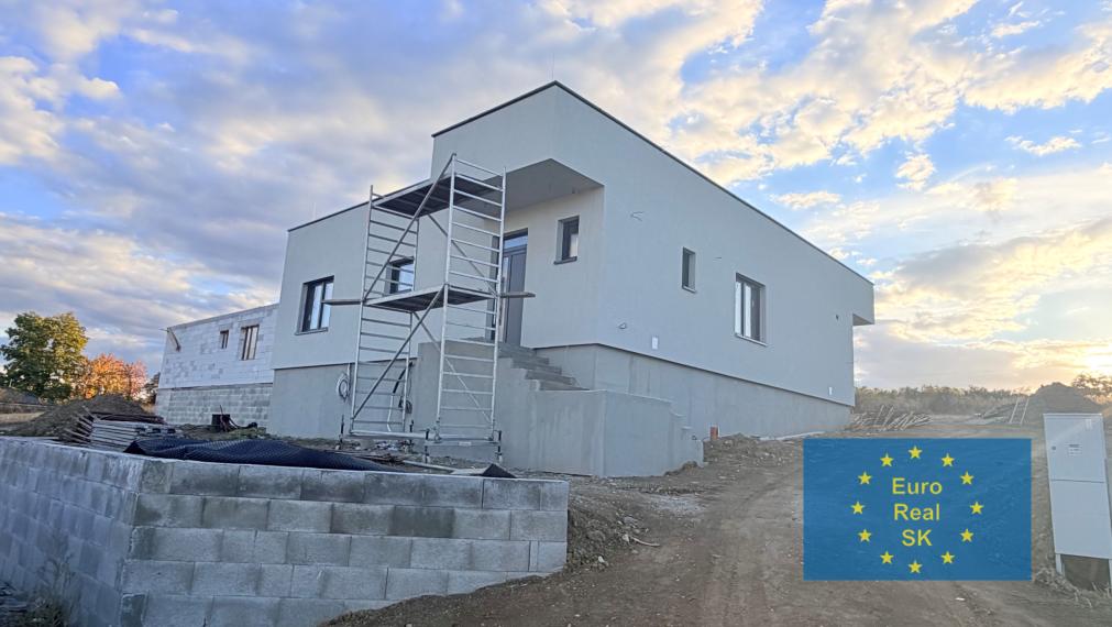 Na predaj ponúkame 5 izb. RD - Ďurďošík v novej IBV lokalite, pozemok 600 m2,