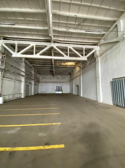 Ponúkame na prenájom skladové priestory v KE - JUH, 580 m2.