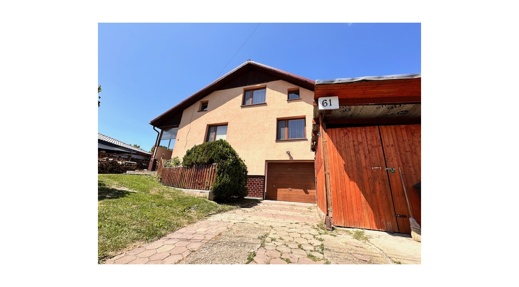 Ponúkam na predaj rodinný dom v obci Trsťany, 17 km od Košíc