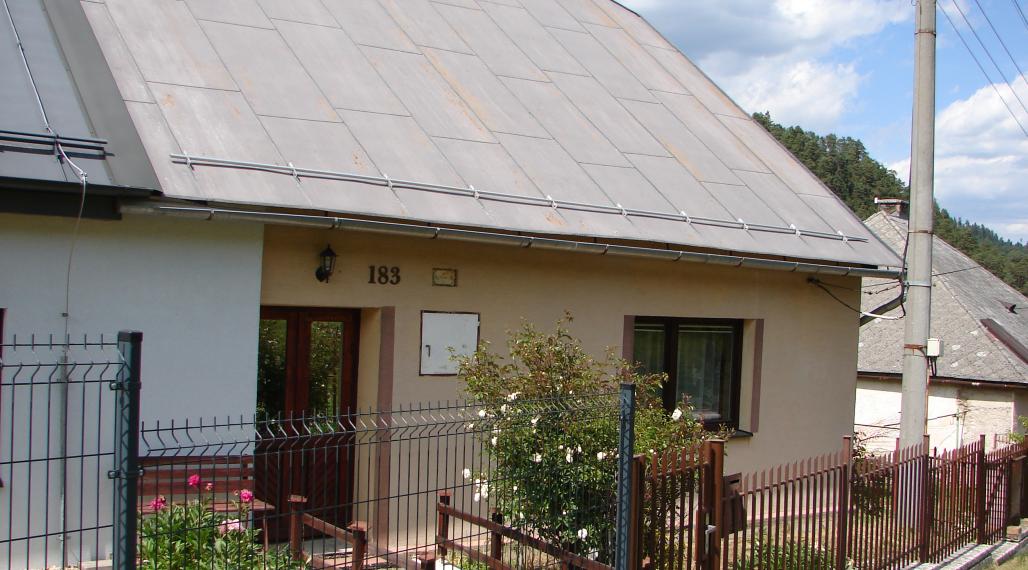 Predaj rodinného domu v obci Smolník, pozemok 660 m2, garáž, záhrada, osobné vlastníctvo, vhodný na rekreačné účely