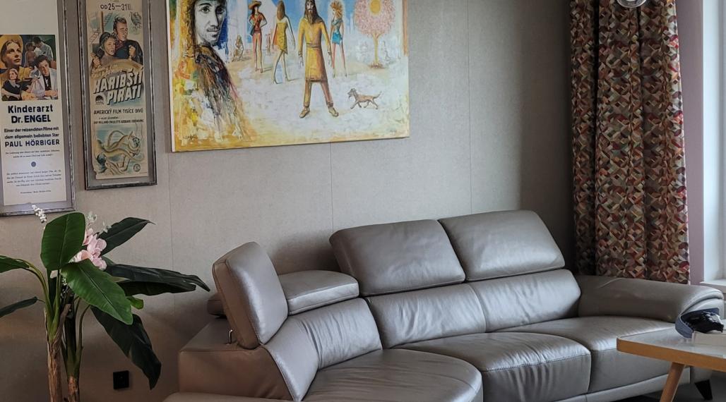 Prenájom 2 izb. bytu na Novej Terase, kompletne zariadený, garážové park. miesto.