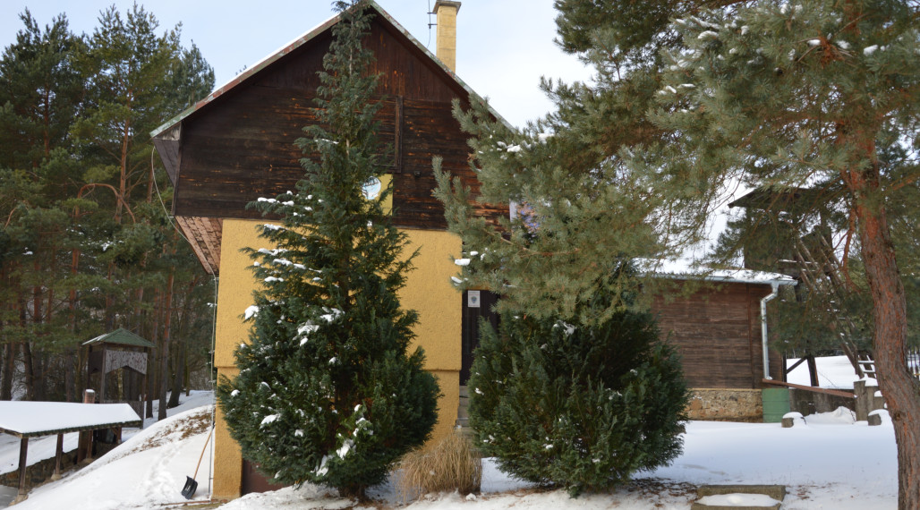 Predaj rekreačného zariadenia  v  lokalite obce Kysak ( Košice -  okolie ) , elektrika, vodovod, osobné vlastníctvo