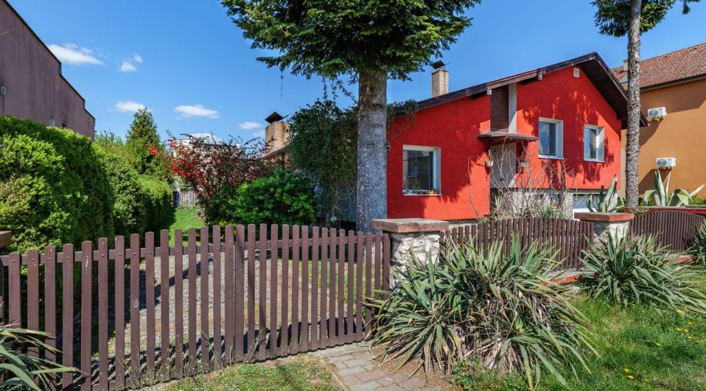 Ponúkam na predaj samostatne stojací rodinný dom košice - Krásna.