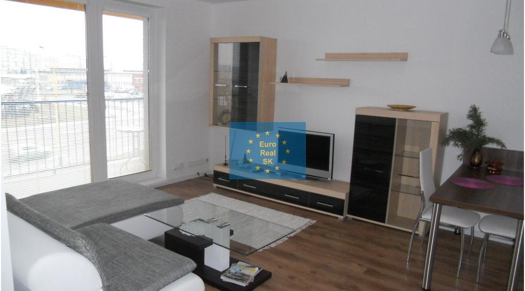 Na prenájom  2izb.byt, v novostavbe, zariadený, s parkovaním
