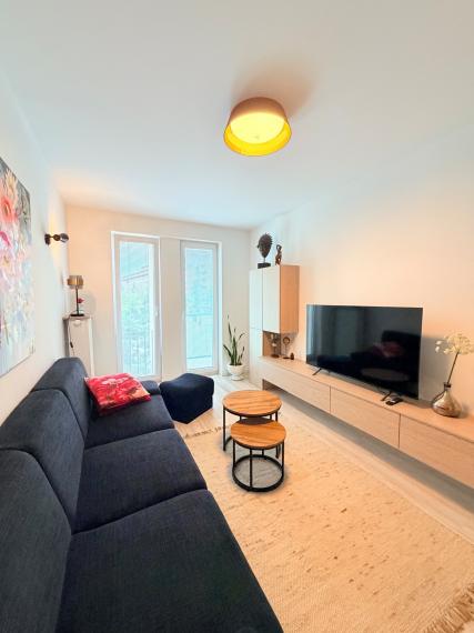 Prenájom 2 izbový byt, Košice-Staré Mesto, ul. Čsl. armády, nová rekonštrukcia, zariadený