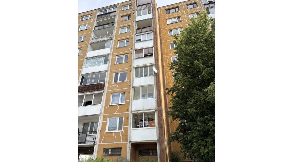 Predaj rekonštruovaného jednoizbového bytu s balkónom o výmere 42 m2, Varšavská ul. ( sídlisko Ťahanovce ), Košice