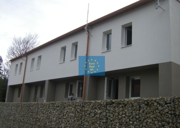 Košice - Jahodná, predaj nových apartmánov o výmere 104,65 m2, parkovanie, ( trvalé, rekreačné bývanie ), firemné vlastníctvo