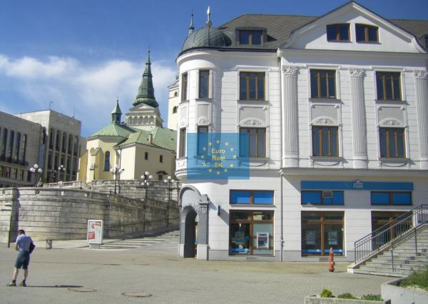 Prenajmeme v centre Žiliny ( Farské schody ) rekonštruované administratívne priestory o celkovej výmere 164 m2 ( 5 x kancelária )