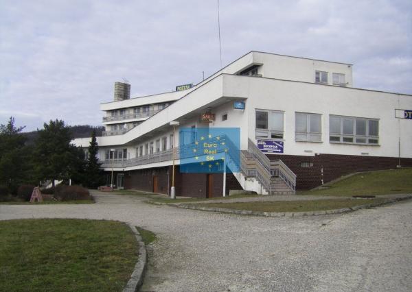 Predaj hotela v lokalite centra Zemplínskej Šíravy ( k.ú. Kaluža), Kamenec, pozemok 10.300 m2, všetky inžinierske siete, osobné vlastníctvo, dohoda možná