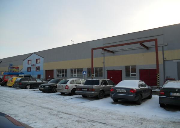 Prenájom skladových priestorov v KE - Južná tr., výmera 300m2