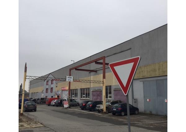 Prenájom obchodno-skladovacích priestorov v KE - Južná tr., 2500m2