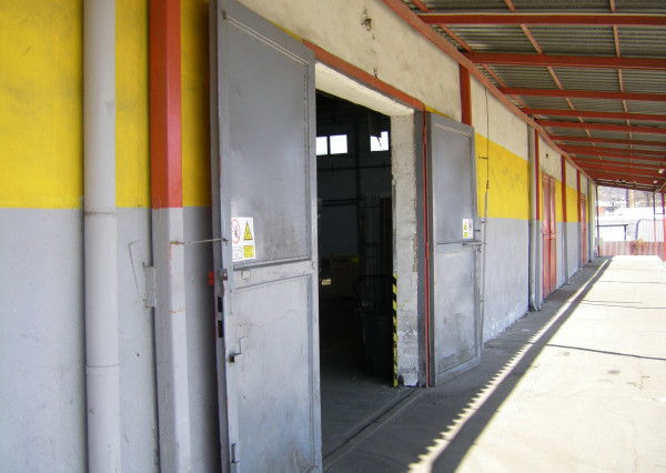 Prenájom skladových priestorov Košice Juh, 1.632 m2, rampa, kancelárie