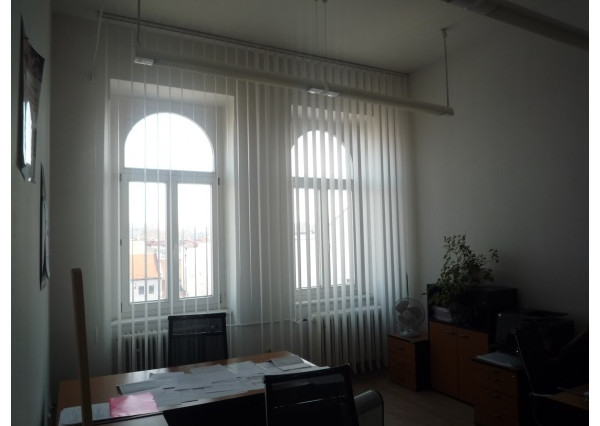 Ponúkame na prenájom Košice - centrum administratívne priestory/kancelárie priamo v historickom centre mesta Košice