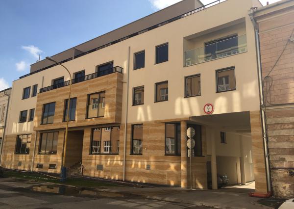 Prenájom exkl. obchodného priestoru KE - Centrum, Zbrojničná ulica, 85 m2
