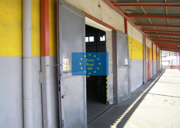 Prenájom skladového objektu v Prešove, Bardejovská ul., 2200 m2, rampa, vonkajšia plocha 700 m2 (parkovanie, skladovanie ). Možnosť prenájmu aj menšej výmery, min. 500 m2.