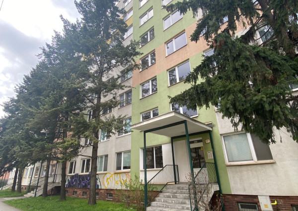 Prenájom 1,5 izb. byt v KE - centrum, Kuzmányho, 42 m2, loggia.