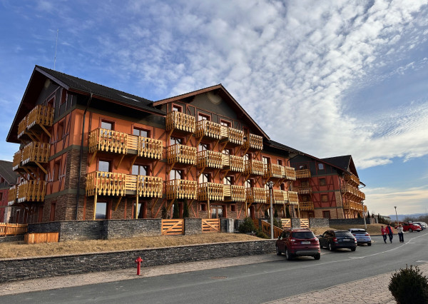 Exkluzívne predaj 3izb. apartmán , Veľká Lomnica aj s parkovaním