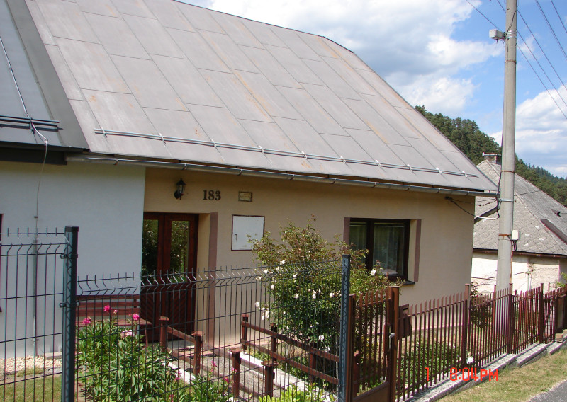 Predaj rekonštruovaného rodinného domu v obci Smolník, pozemok 660 m2, garáž, záhrada, osobné vlastníctvo, vhodný na trvalé bývanie -  rekreačné účely, cena dohodou.